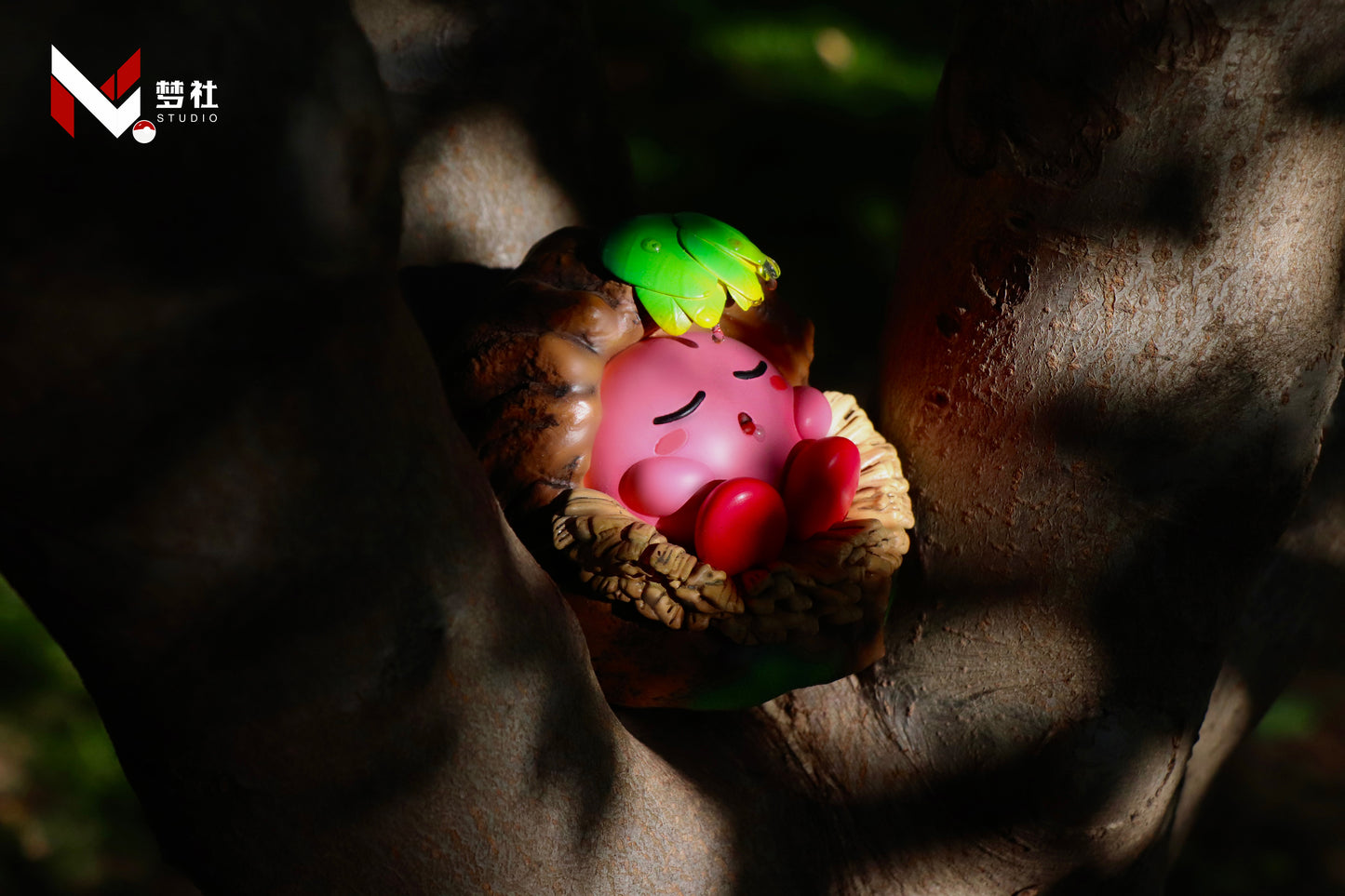 MENG SHE STUDIO – KIRBY: LIGHT ORNAMENT SERIES 2. TREE HOLE KIRBY [IN STOCK]