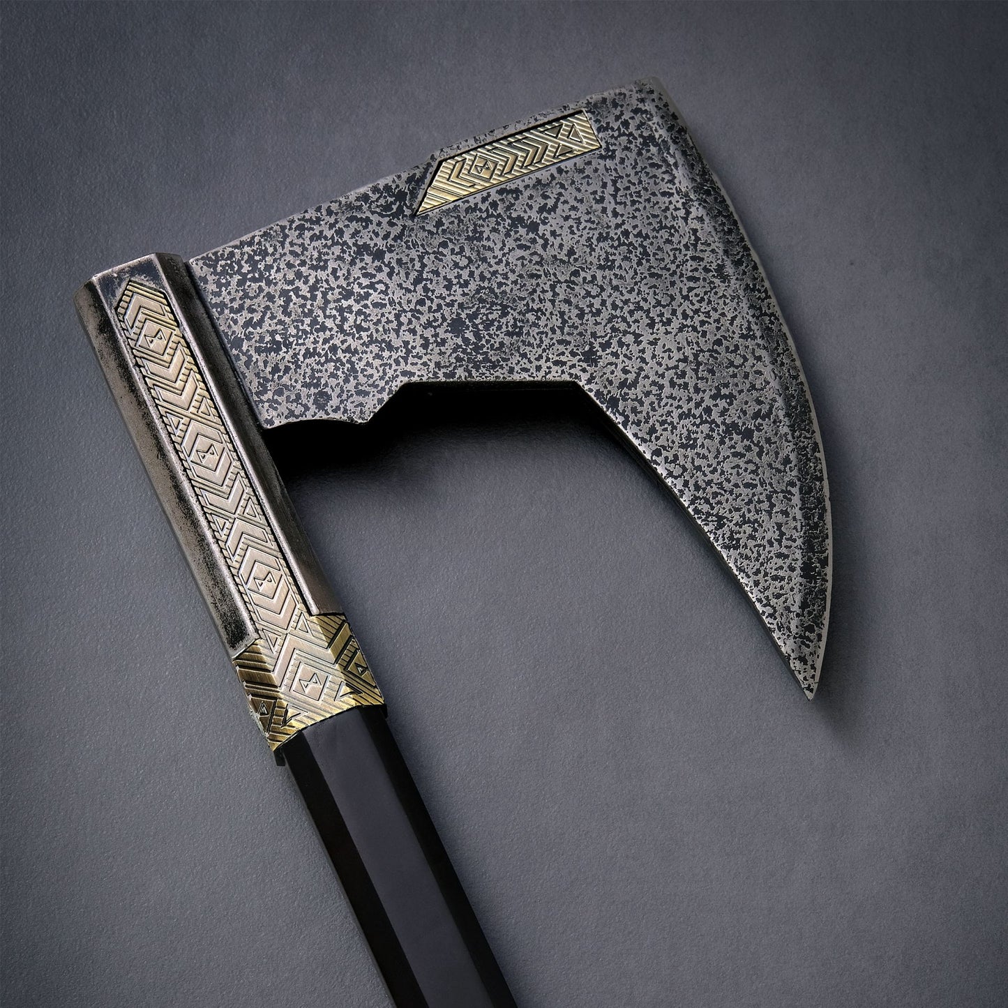 UNITED CUTLERY – LORD OF THE RINGS: BEARDED AXE OF GIMLI (UC2628)