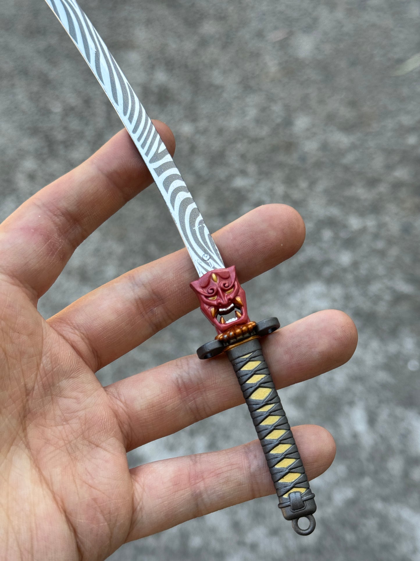 VALORANT – ONIMARU KUNITSUNA SWORD KEYCHAIN