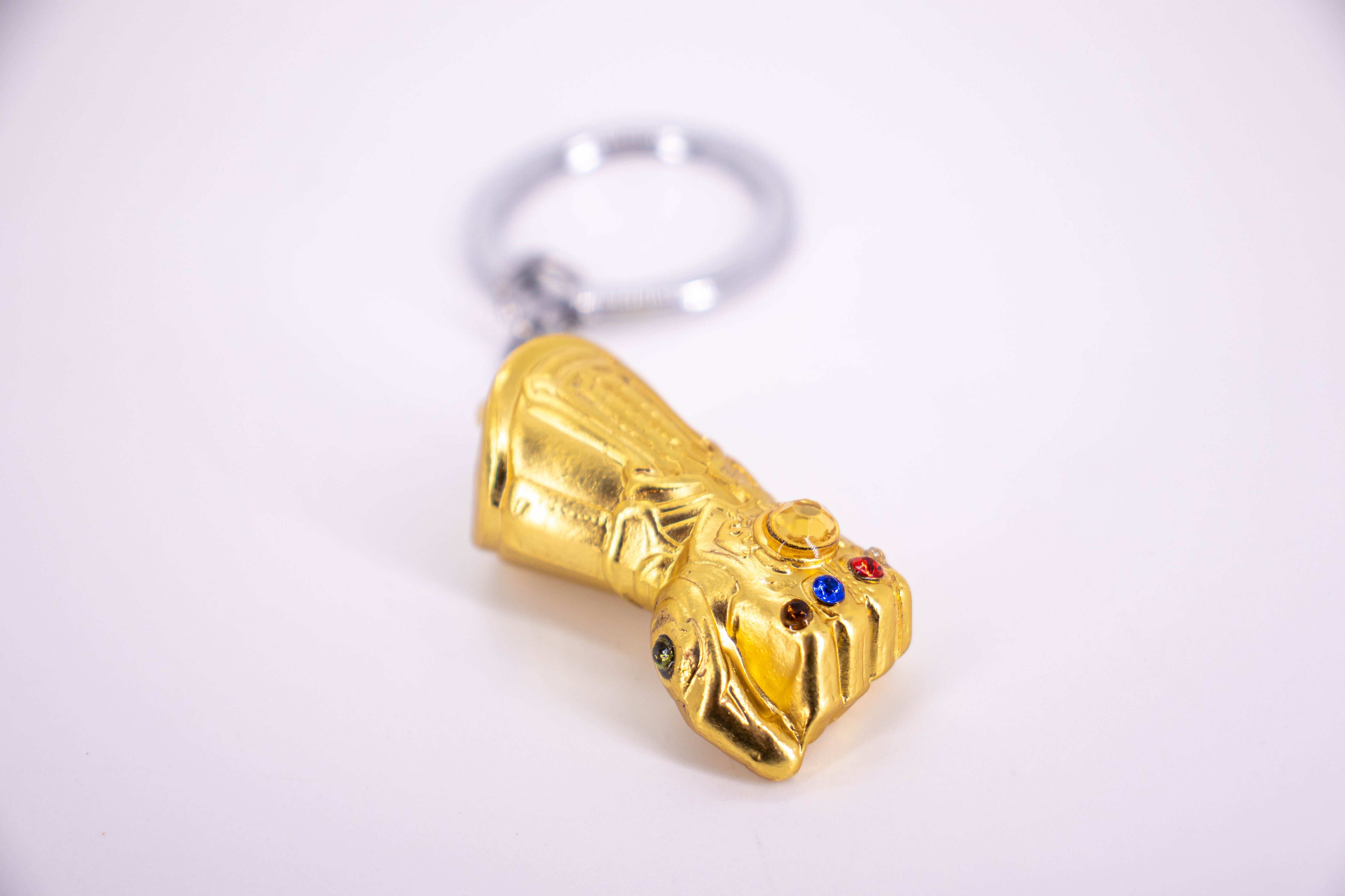 MARVEL S AVENGERS INFINITY GAUNTLET KEYCHAIN FF COLLECTIBLES