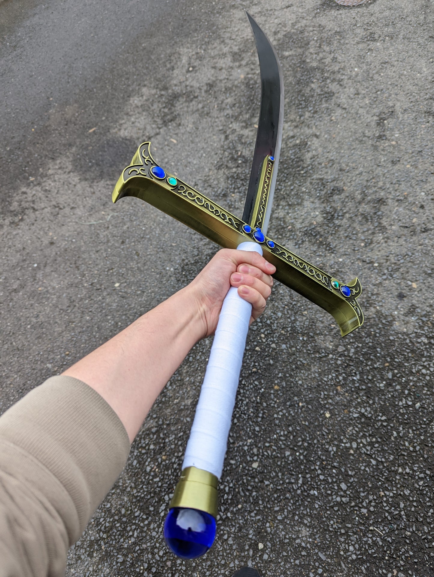 Found a mini Mihawk sword at the chinese shop : r/OnePiece